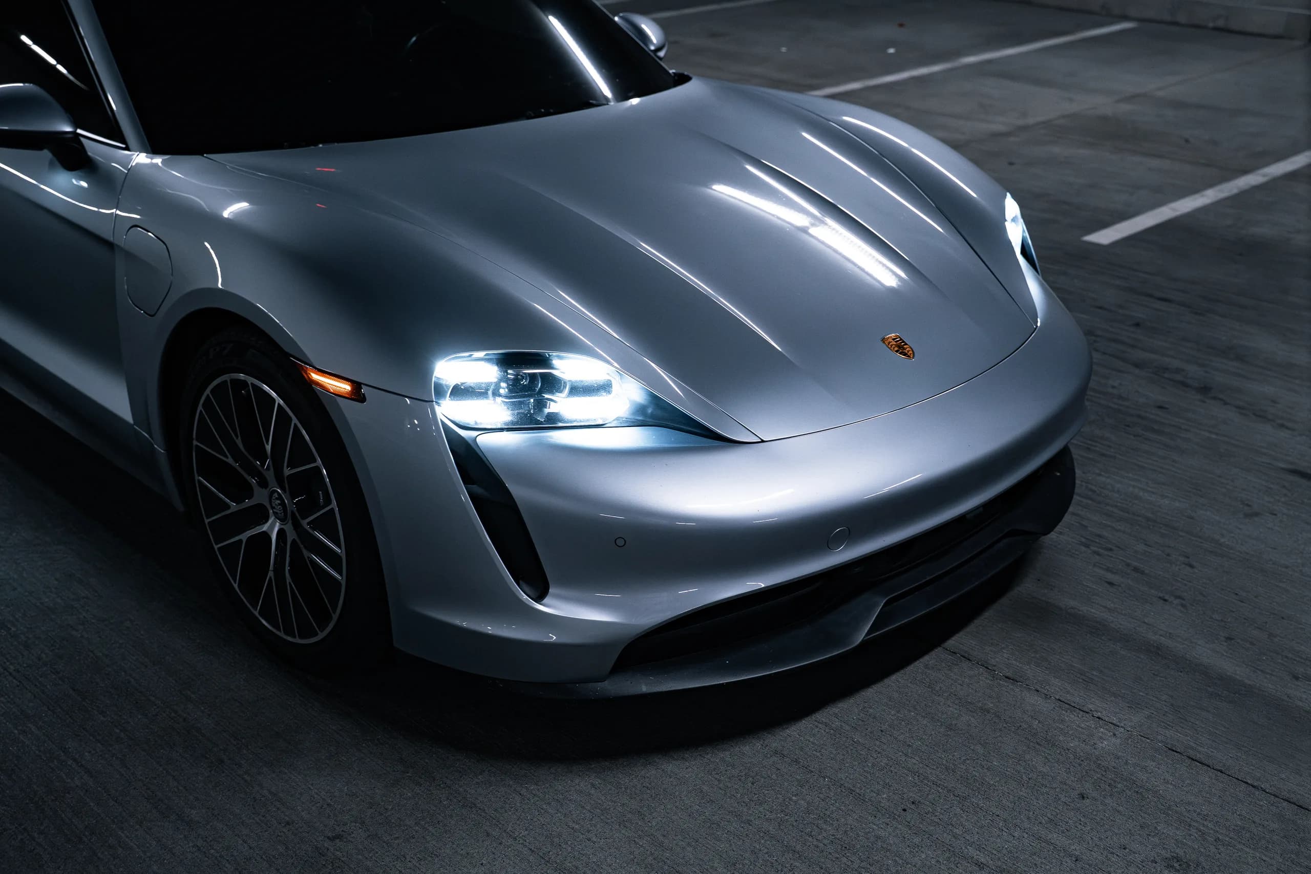 2022 Porsche Taycan in Silver