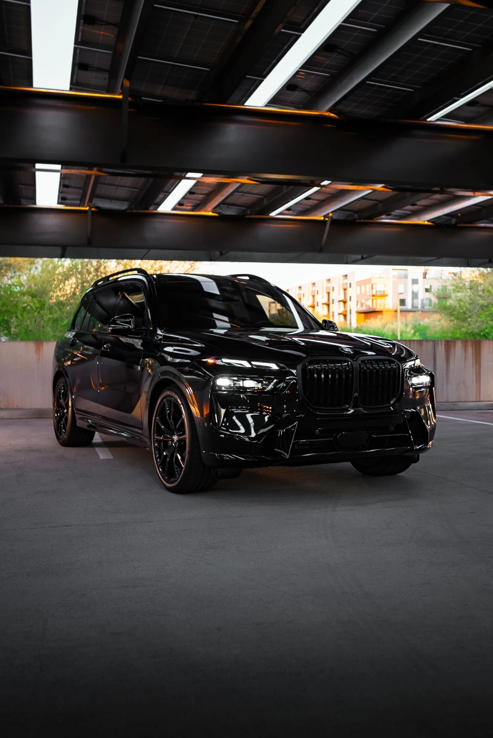 2027 BMW X7 in Black